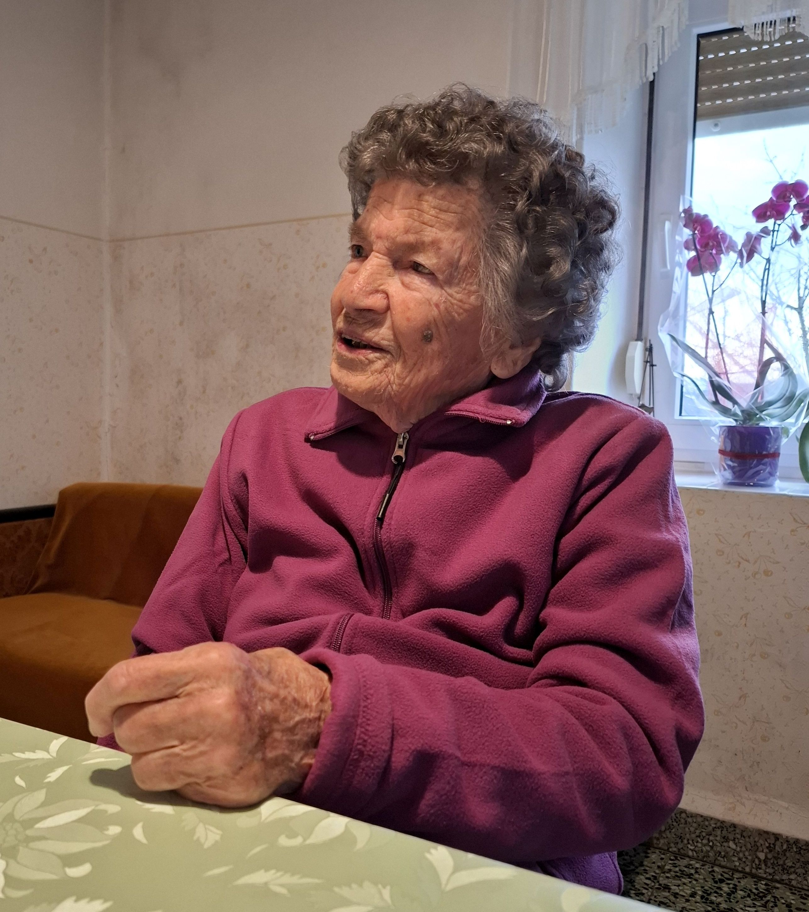 100 LET STANISLAVA 9